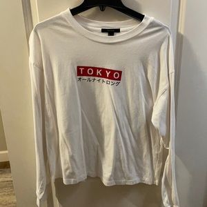 Long sleeve white T-shirt